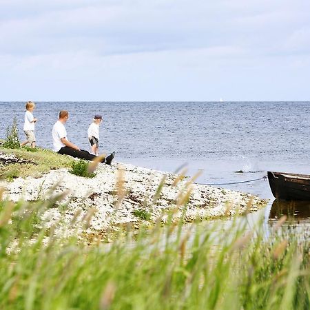 Хостел Oestra Flygeln Bunge Vandrarhem Faroesund Екстер'єр фото